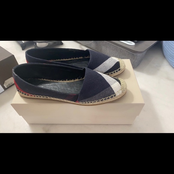 Burberry Espadrilles - Picture 4 of 9